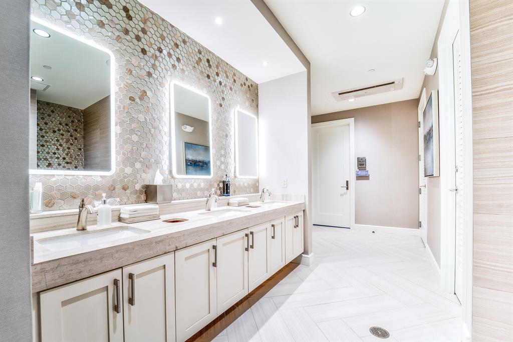 Mizner Country Club - Residential