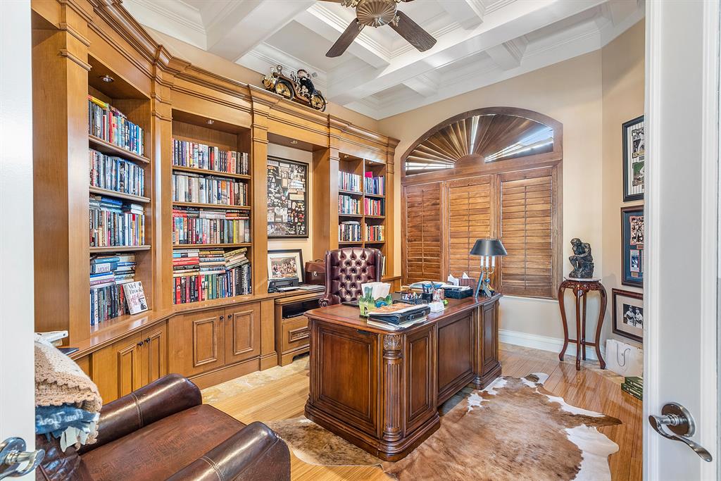 Mizner Country Club - Residential