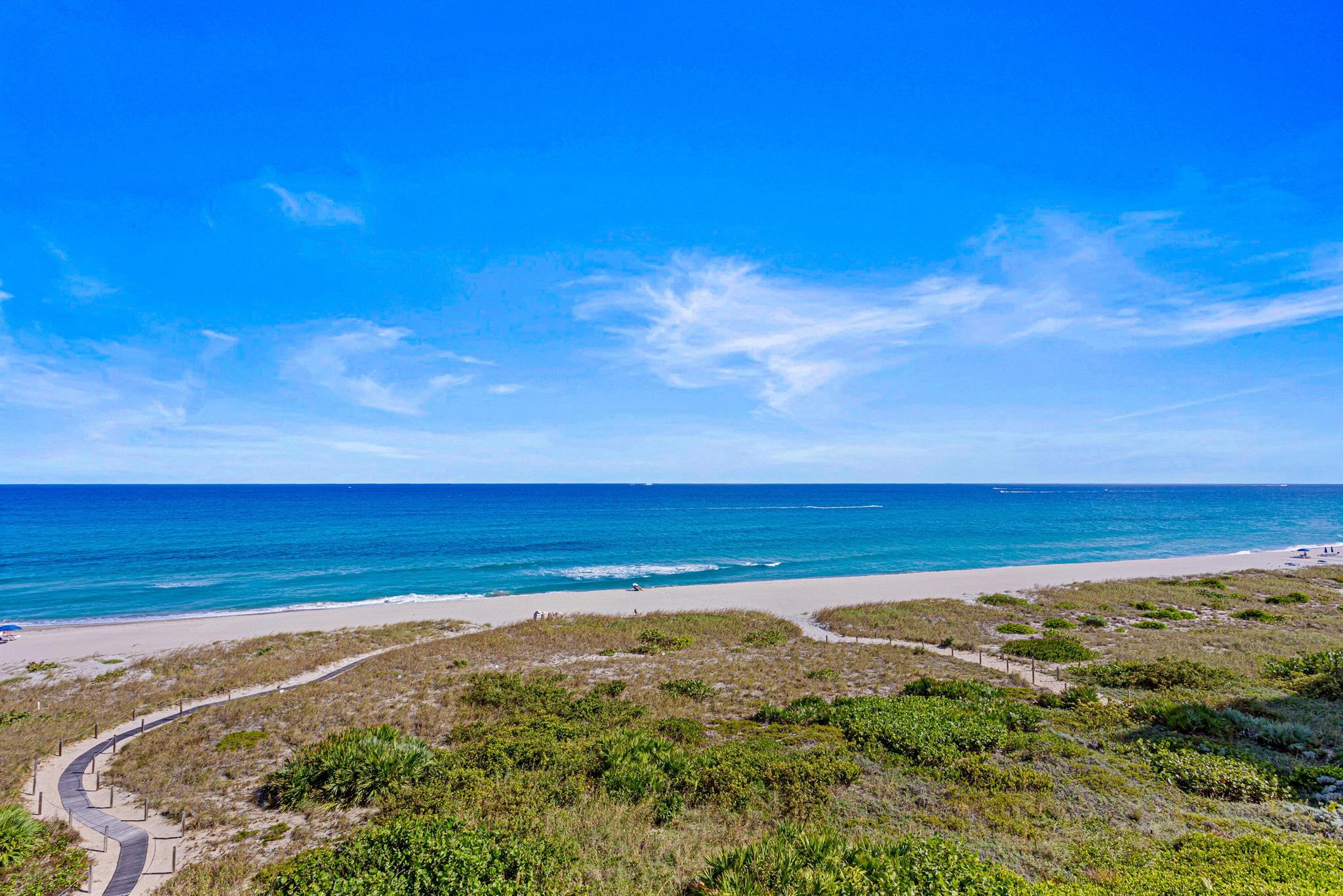 LUXURIA - Residential