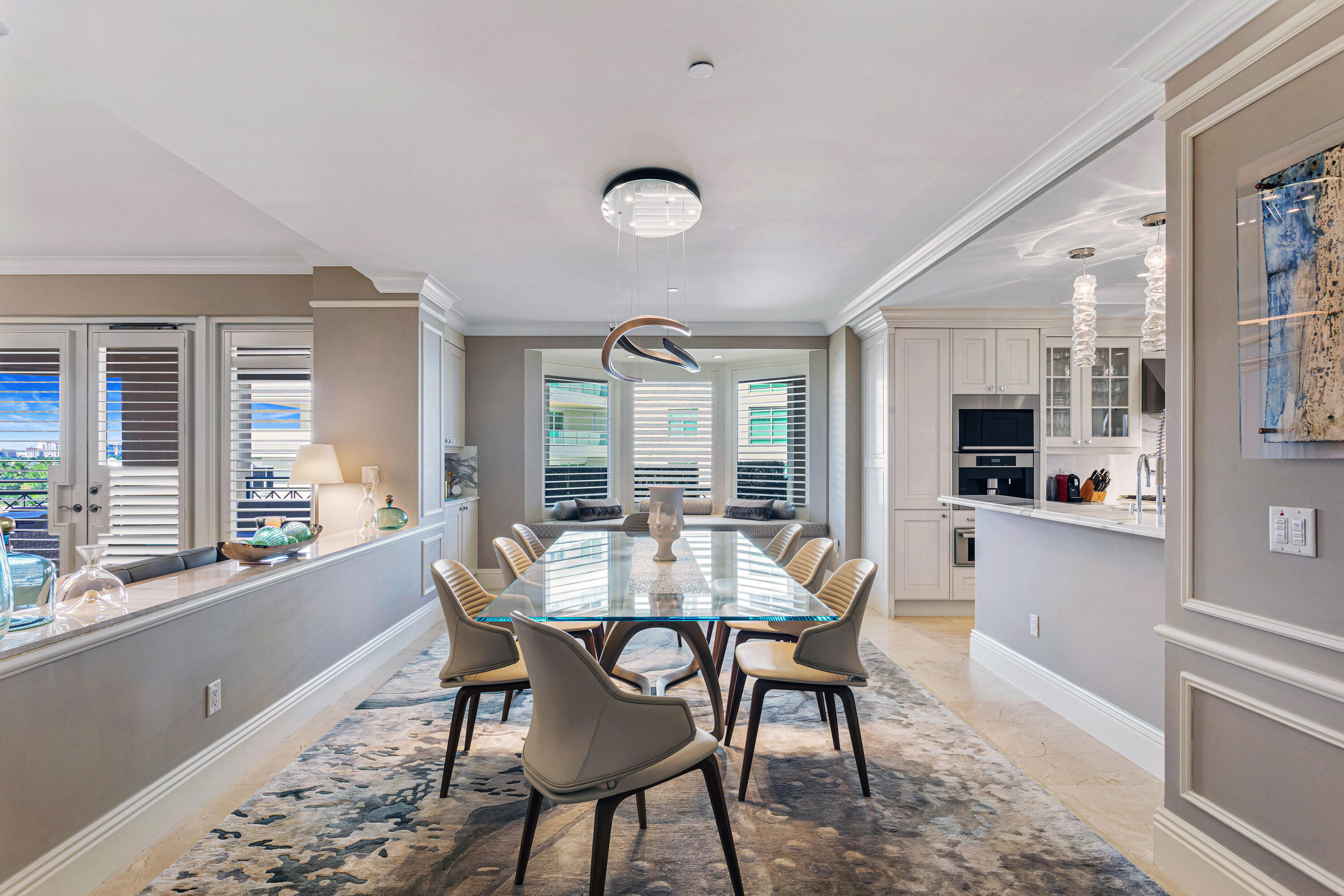 LUXURIA - Residential