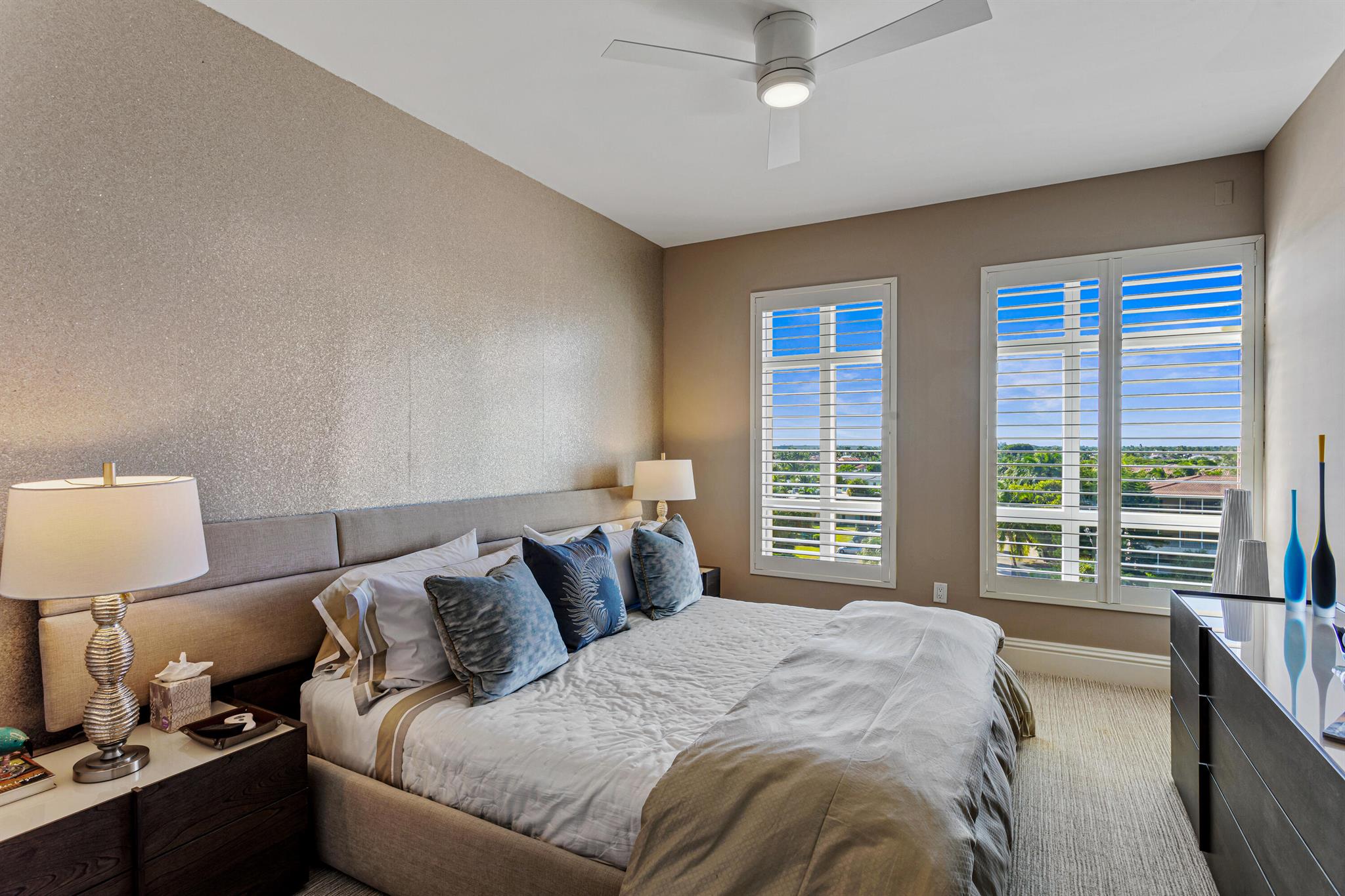 LUXURIA - Residential