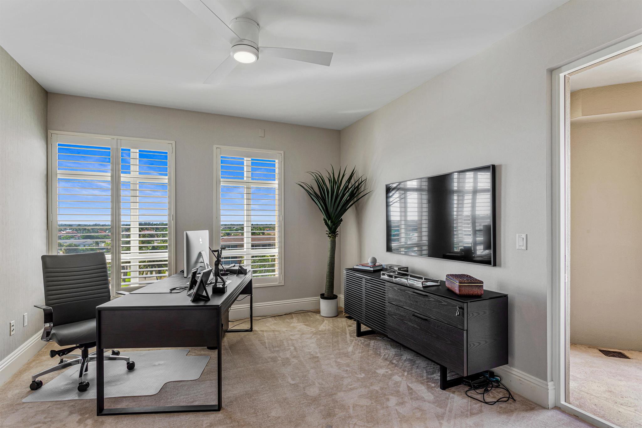 LUXURIA - Residential