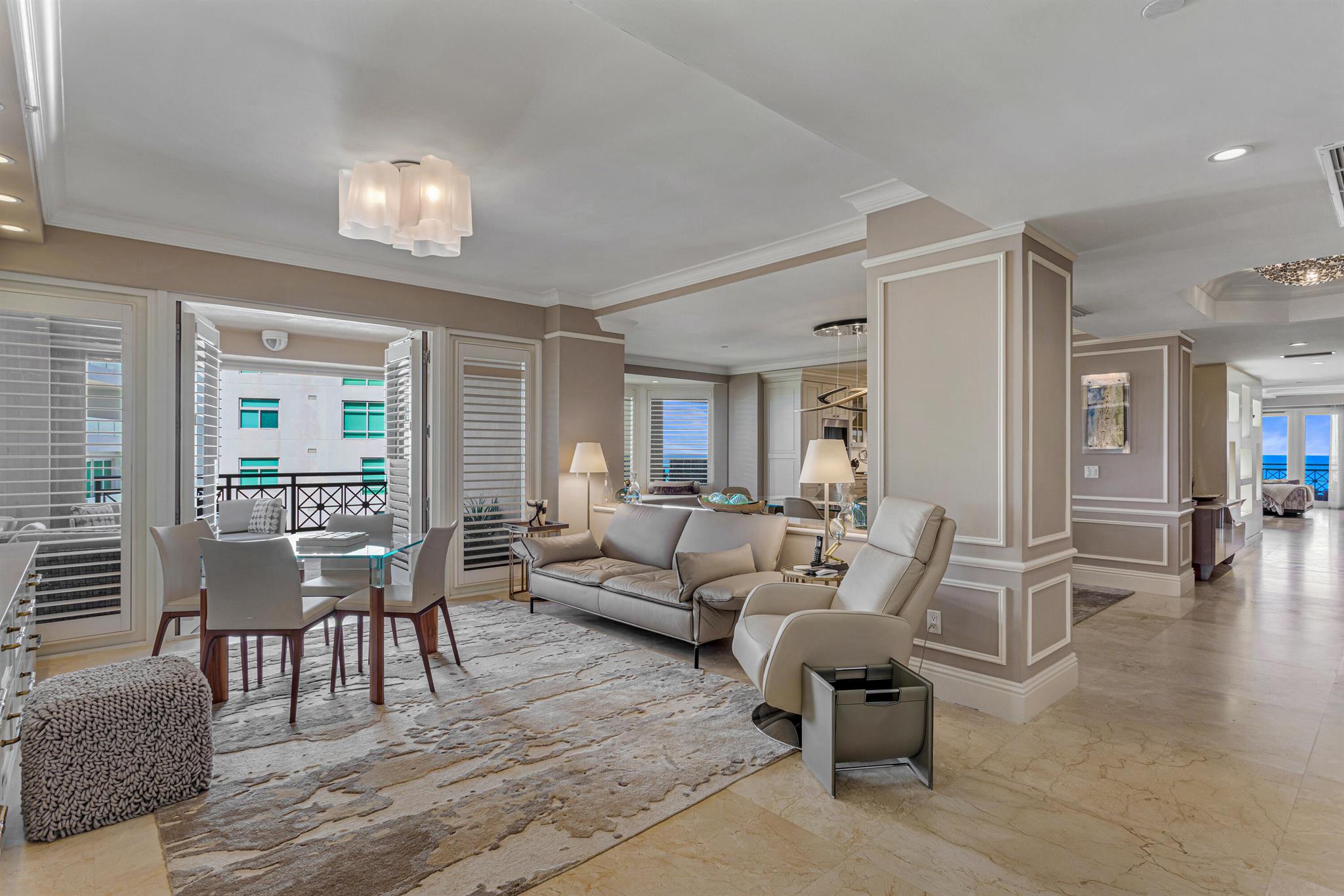 LUXURIA - Residential