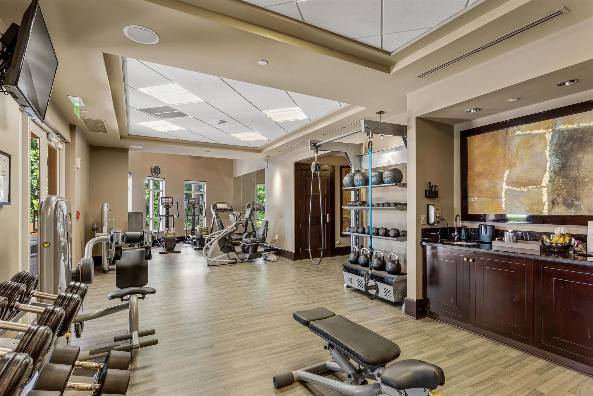 LUXURIA - Residential