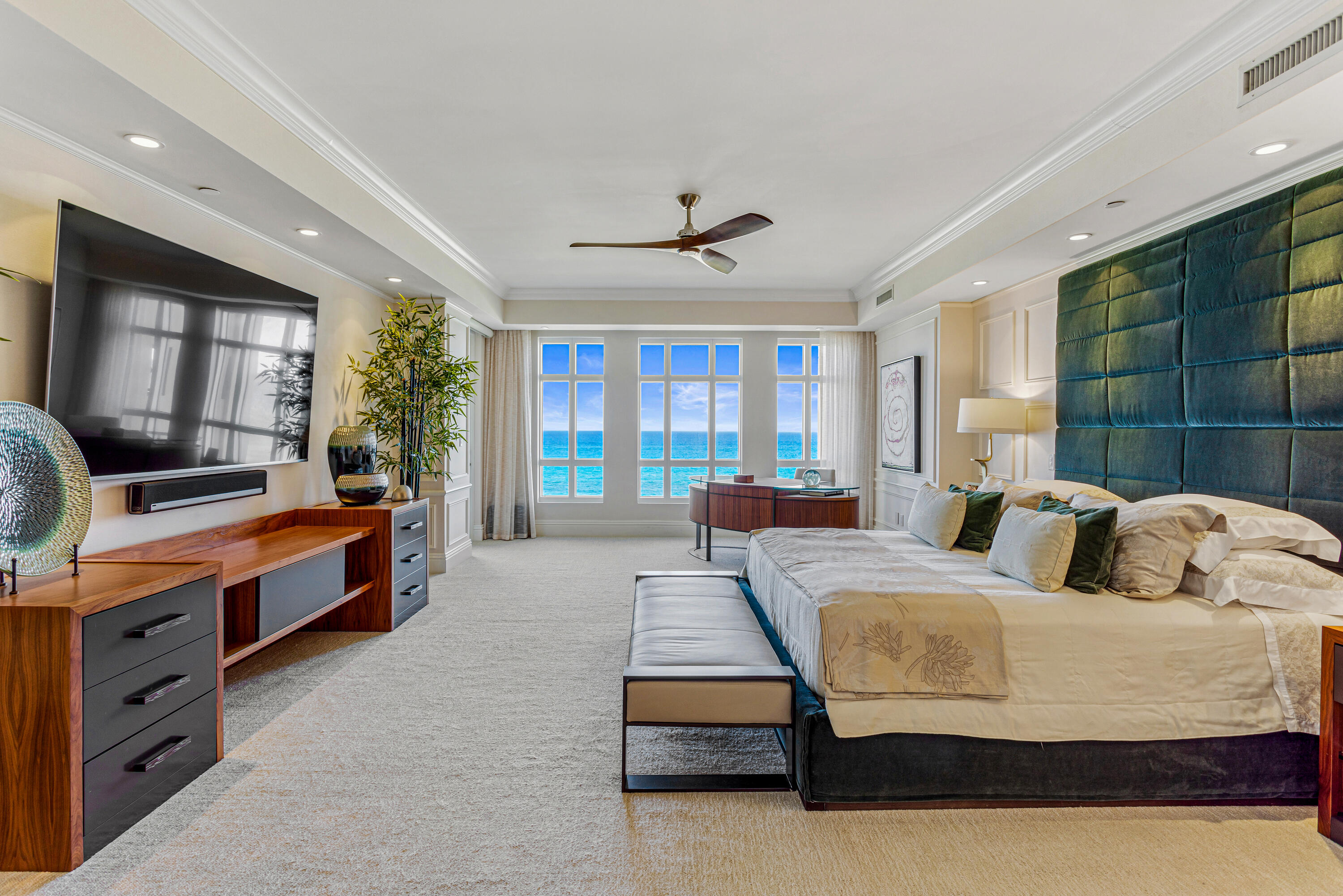 LUXURIA - Residential