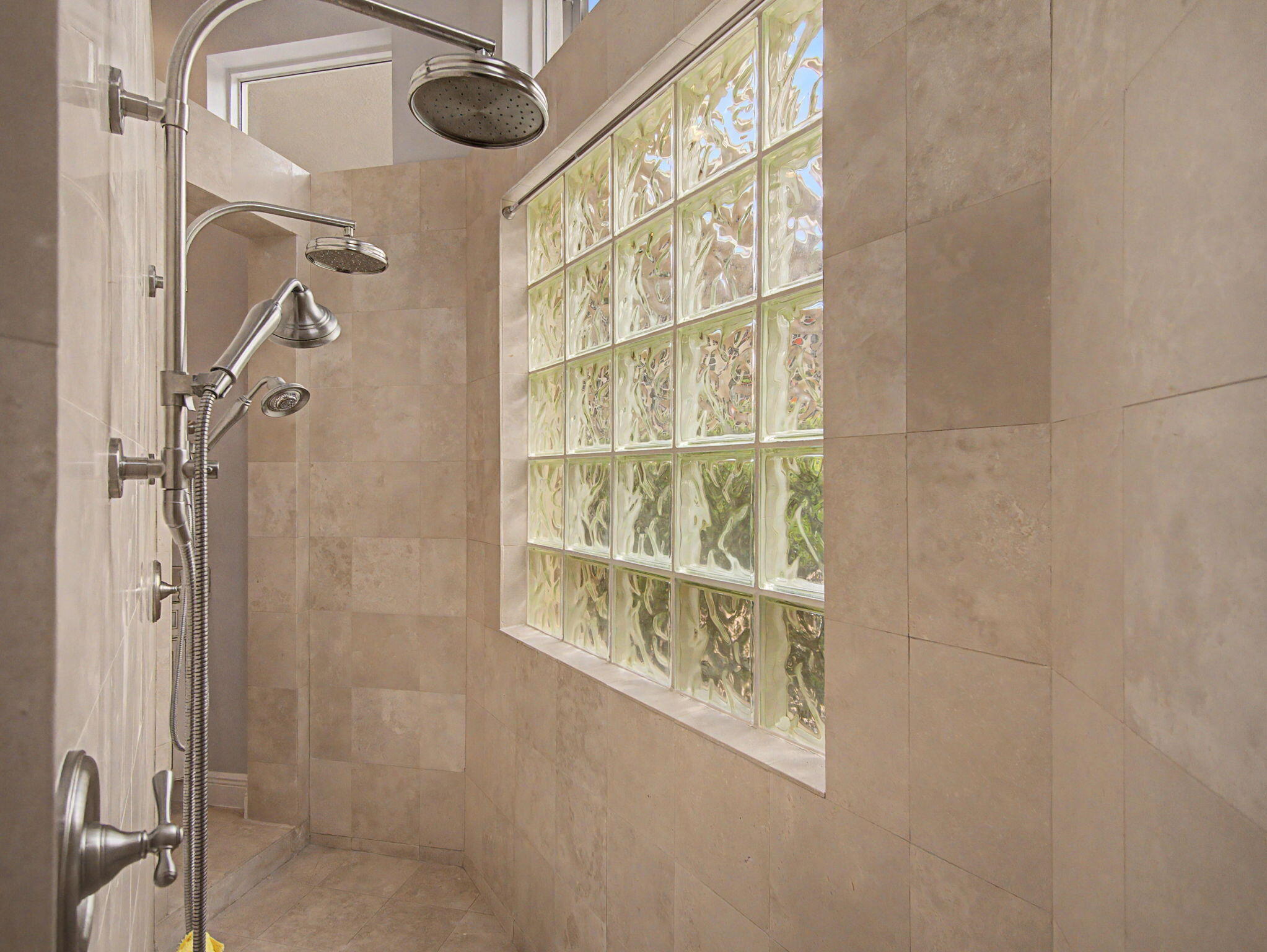 BALLENISLES POD 14 - Residential