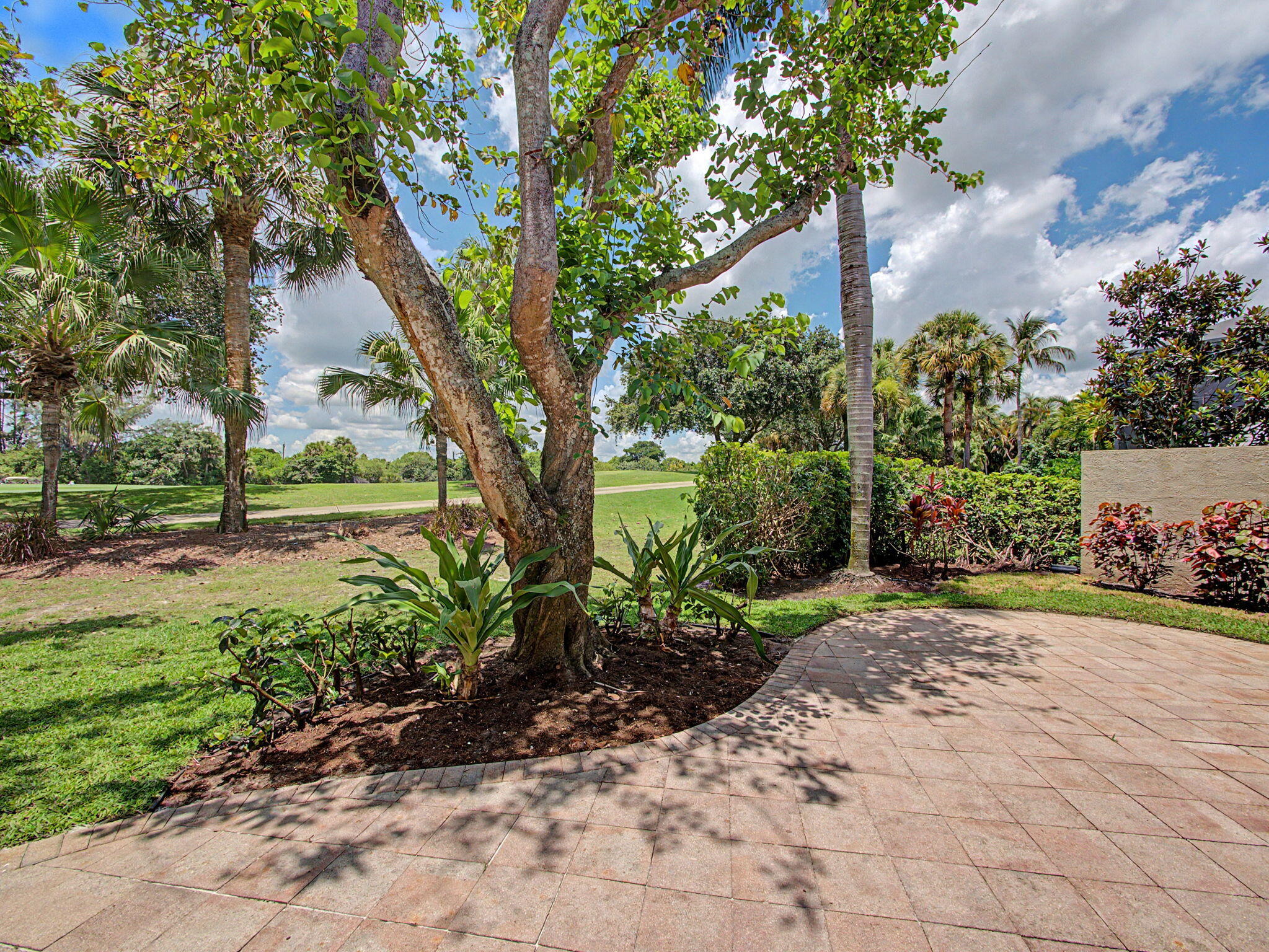 BALLENISLES POD 14 - Residential