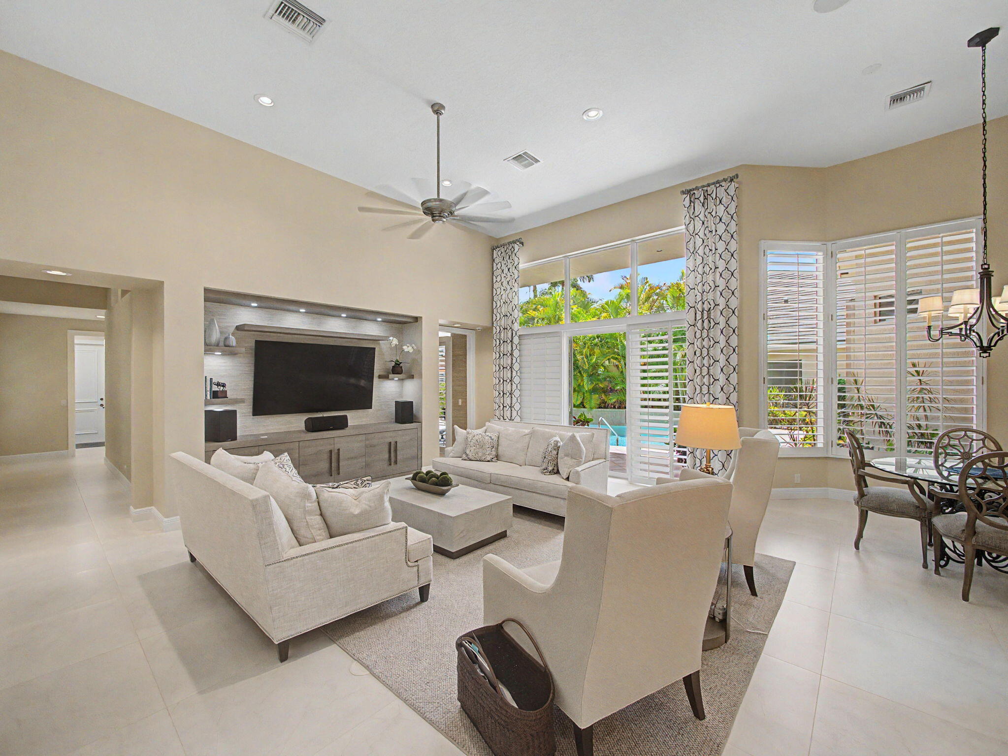 BALLENISLES POD 14 - Residential