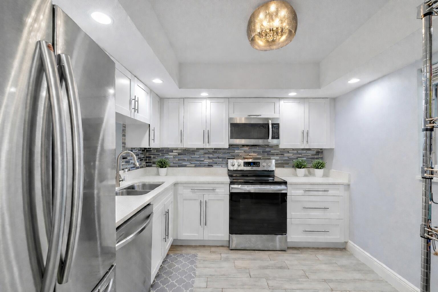 JEFFERSON OF CORAL SPRINGS - Residential