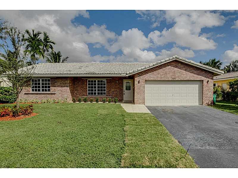 CASTLEWOOD - Residential