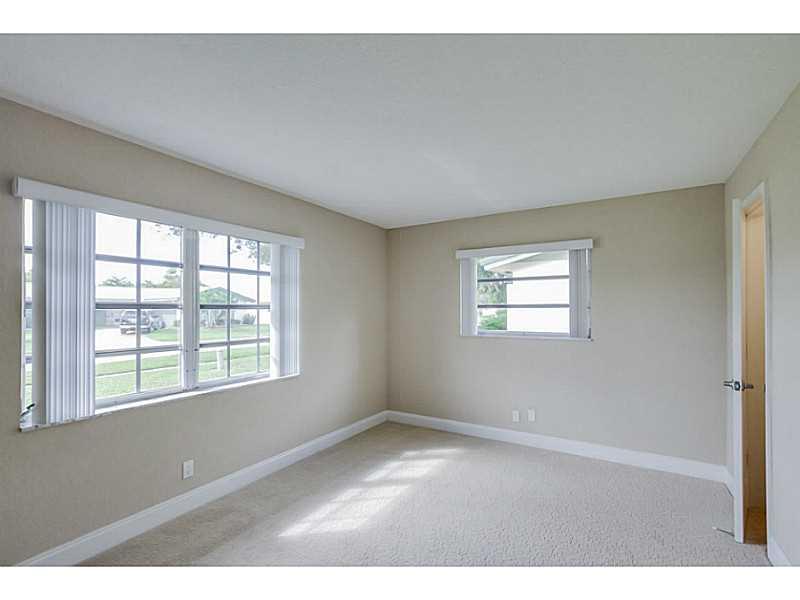 CASTLEWOOD - Residential