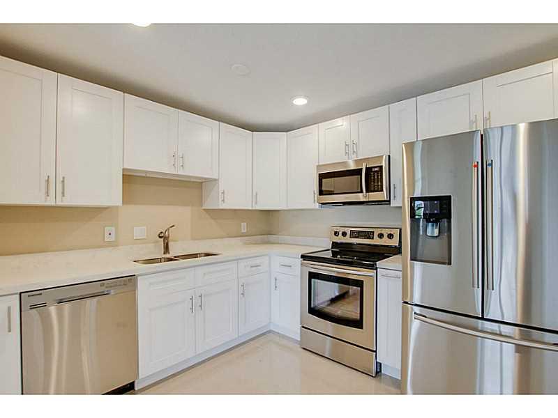 CASTLEWOOD - Residential