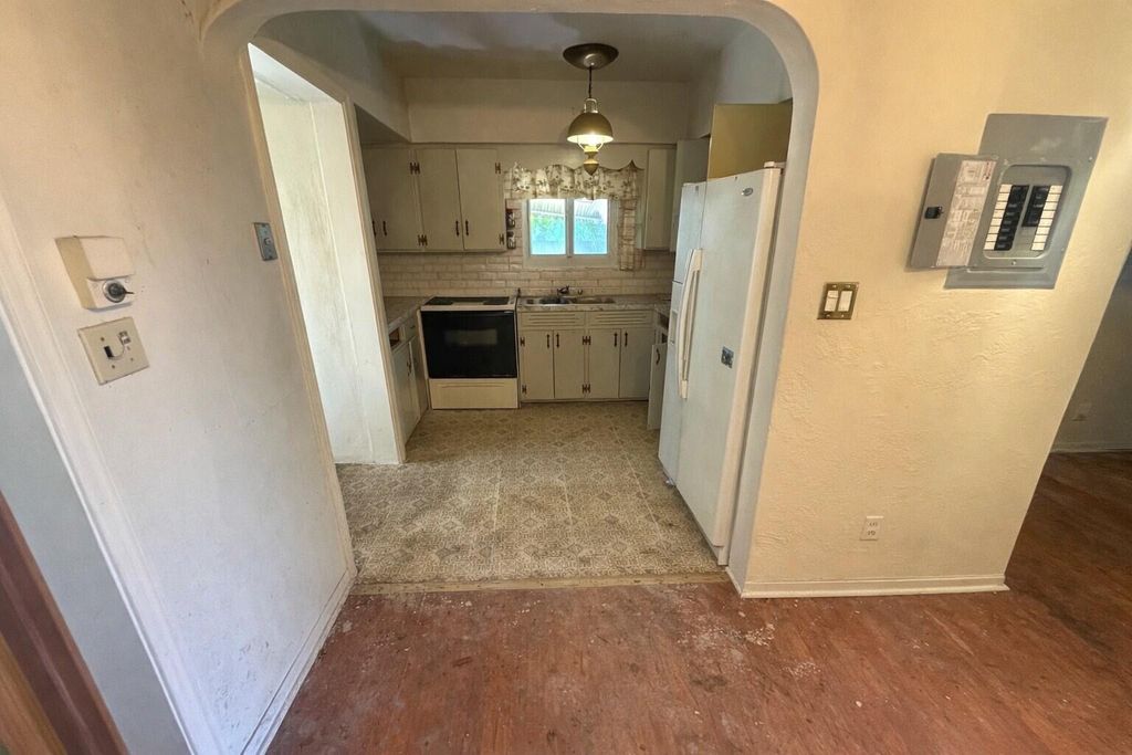 Photo of 601 NW 7th Street, Dania Beach, FL 33004 (MLS # B26015259)