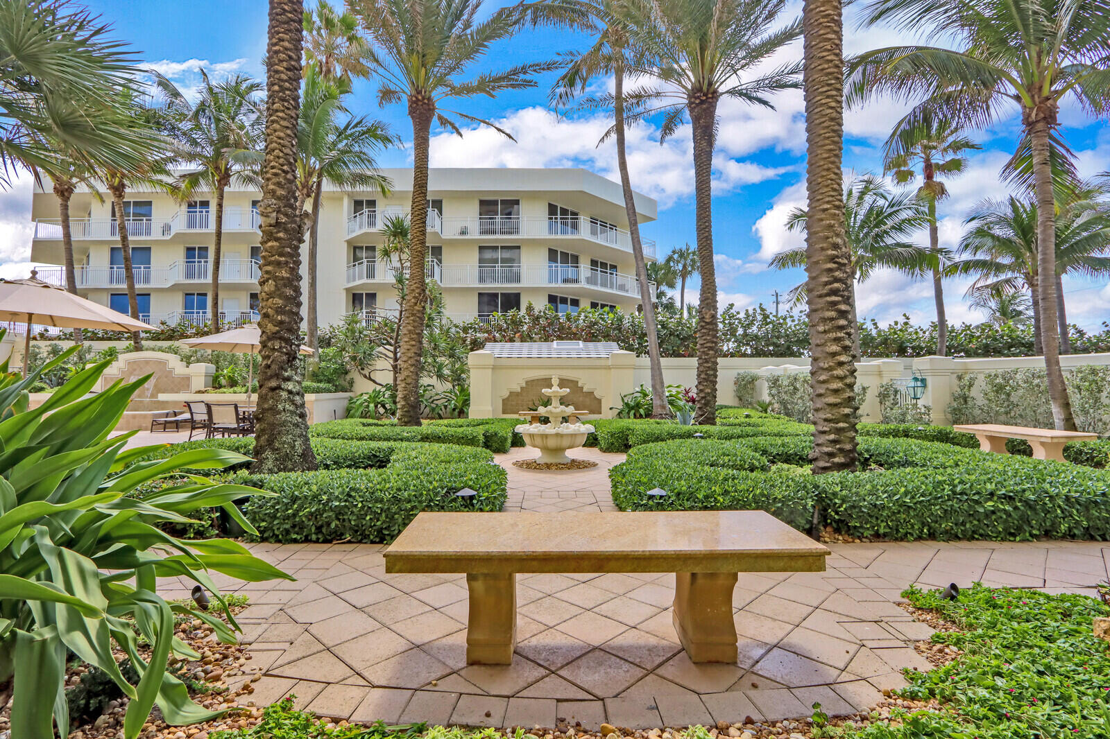 Claridge Condo - Residential