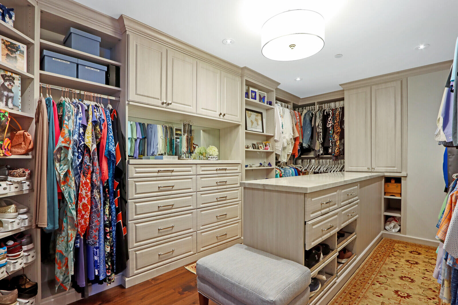 Claridge Condo - Residential