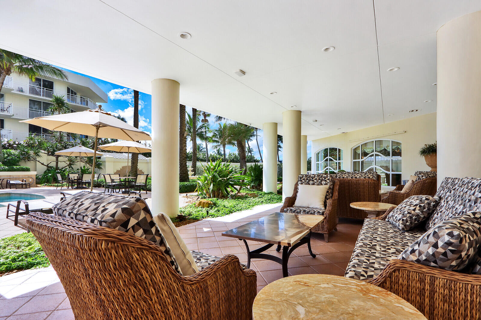 Claridge Condo - Residential