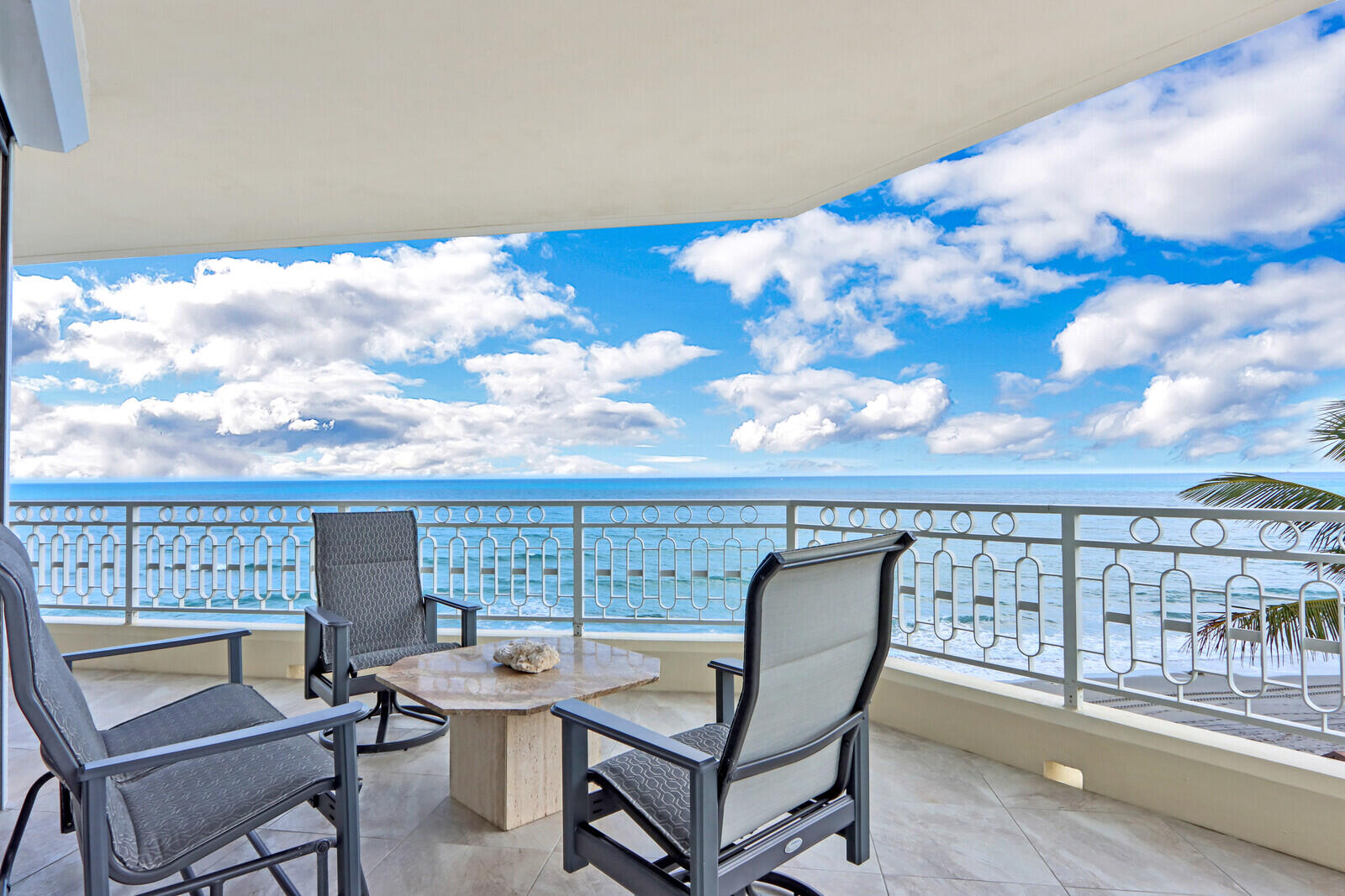 Claridge Condo - Residential