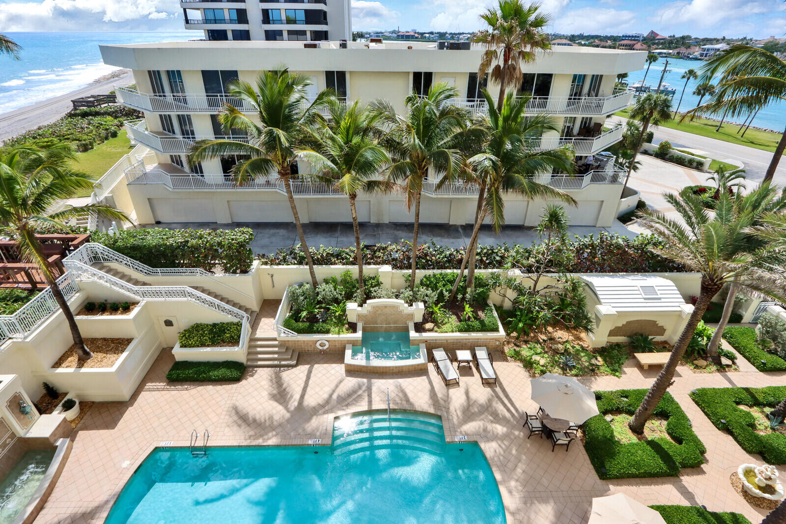 Claridge Condo - Residential