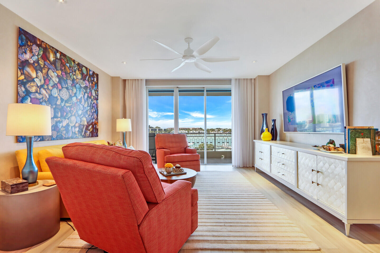 Claridge Condo - Residential