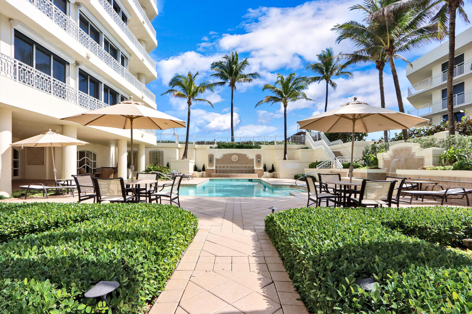 Claridge Condo - Residential