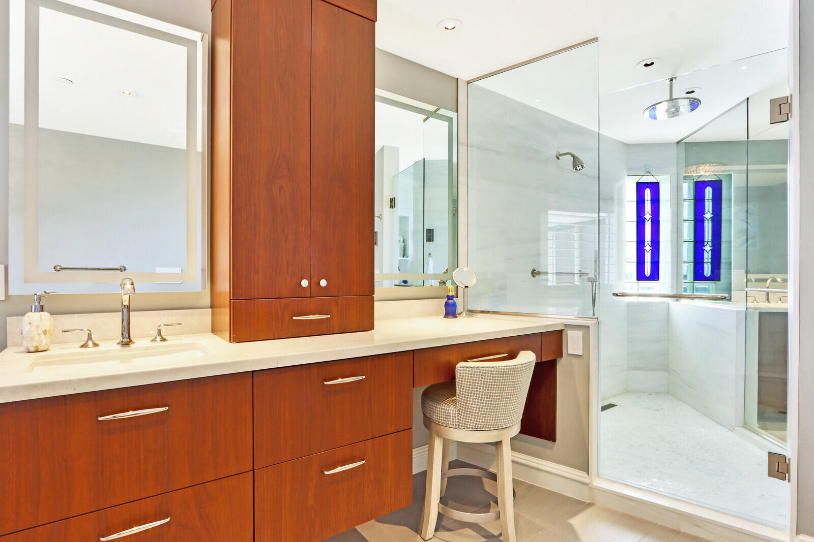 Claridge Condo - Residential