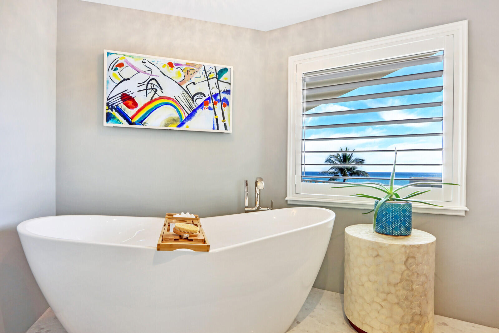 Claridge Condo - Residential