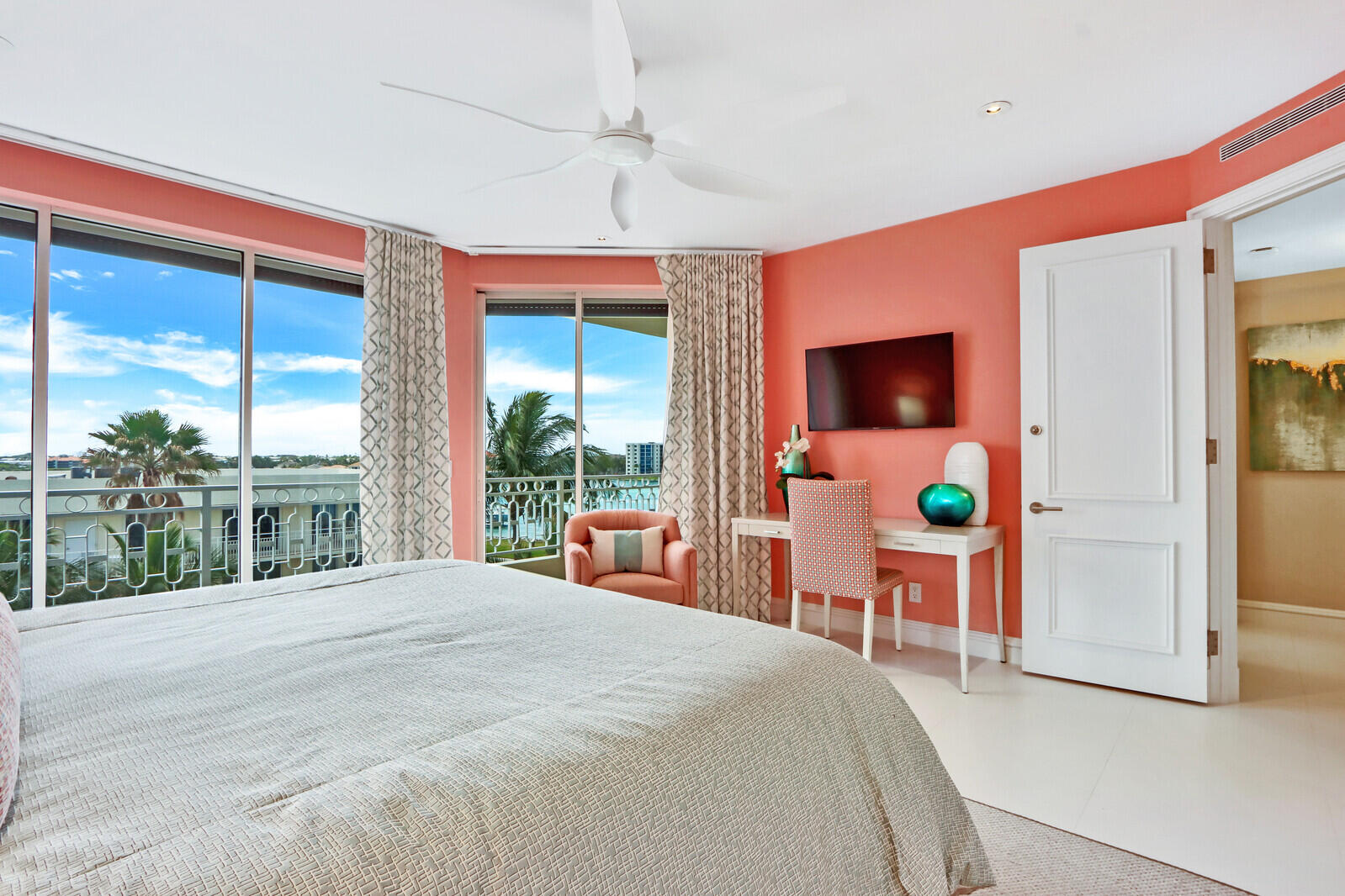 Claridge Condo - Residential