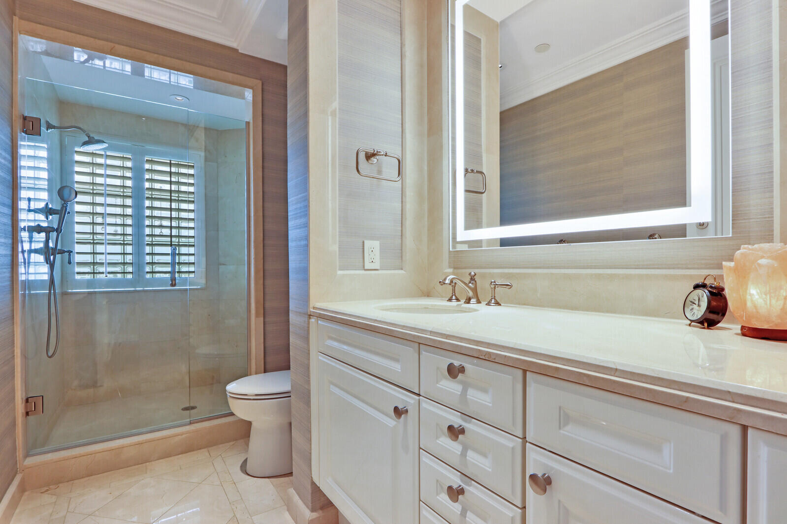 Claridge Condo - Residential