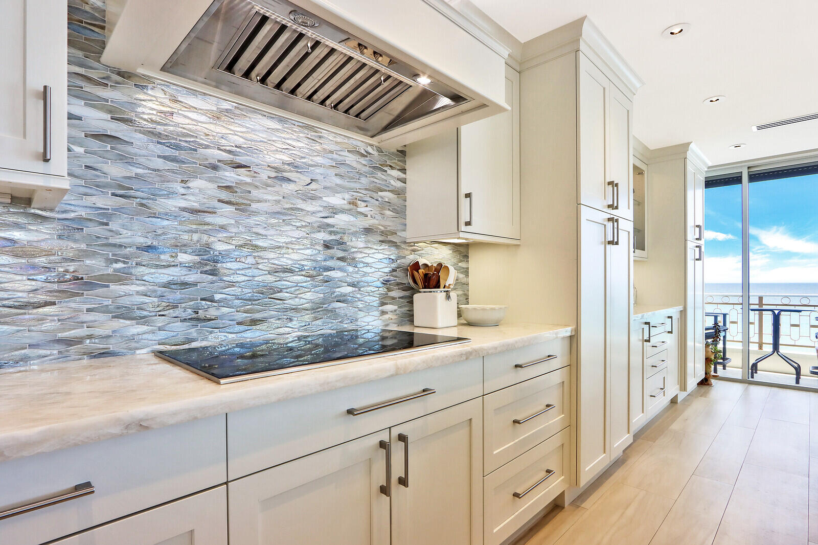 Claridge Condo - Residential