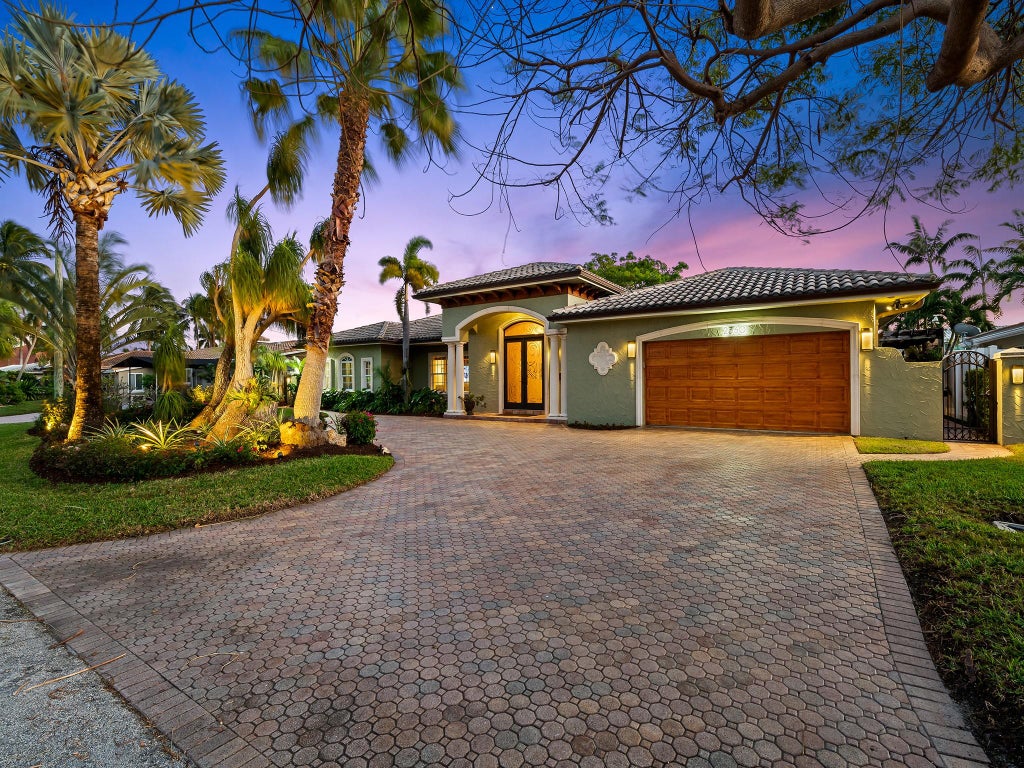 Photo of 2360 SE 8th Court, Pompano Beach, FL 33062 (MLS # F10413701)