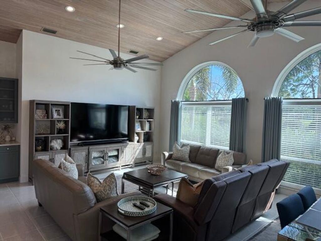 Photo of 6498 Brandon Street, Palm Beach Gardens, FL 33418 (MLS # R11096218)