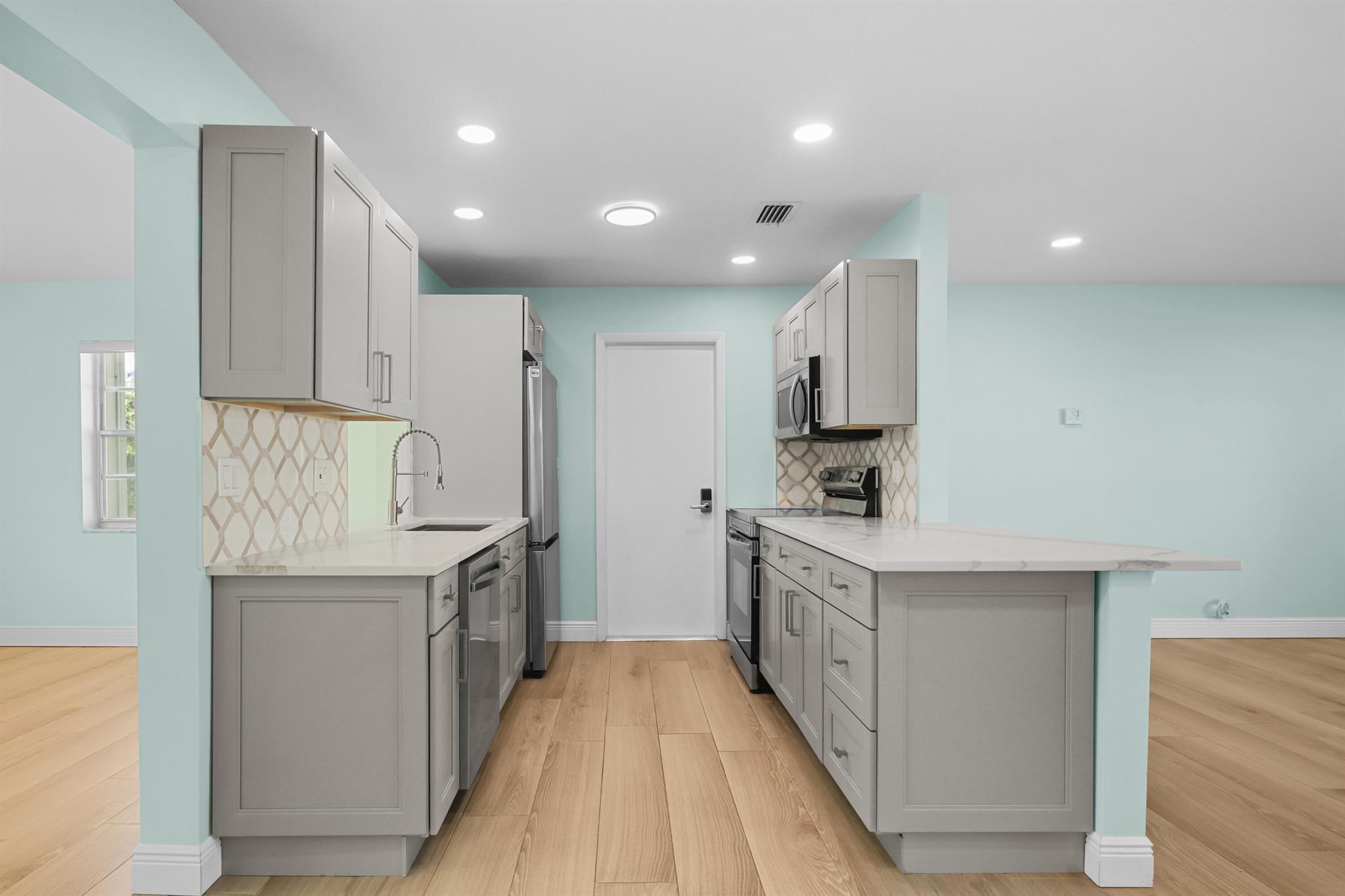 LEISUREVILLE - Residential