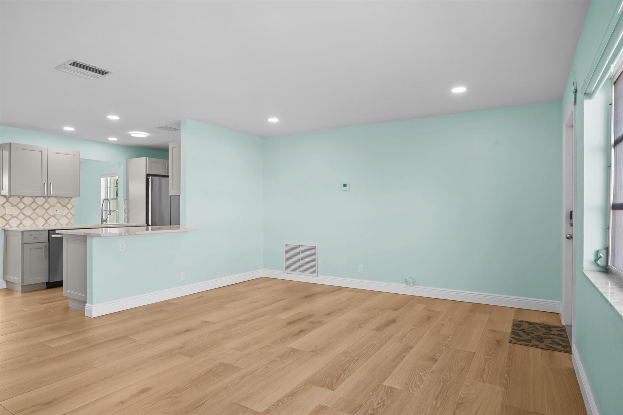 LEISUREVILLE - Residential