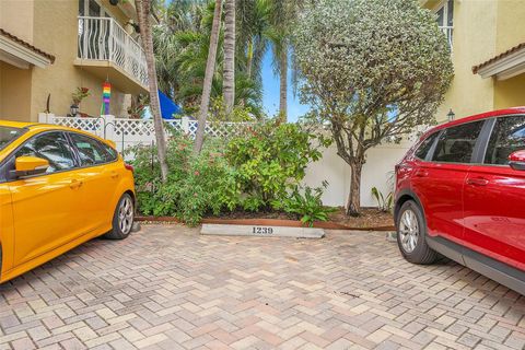 A home in Oakland Park