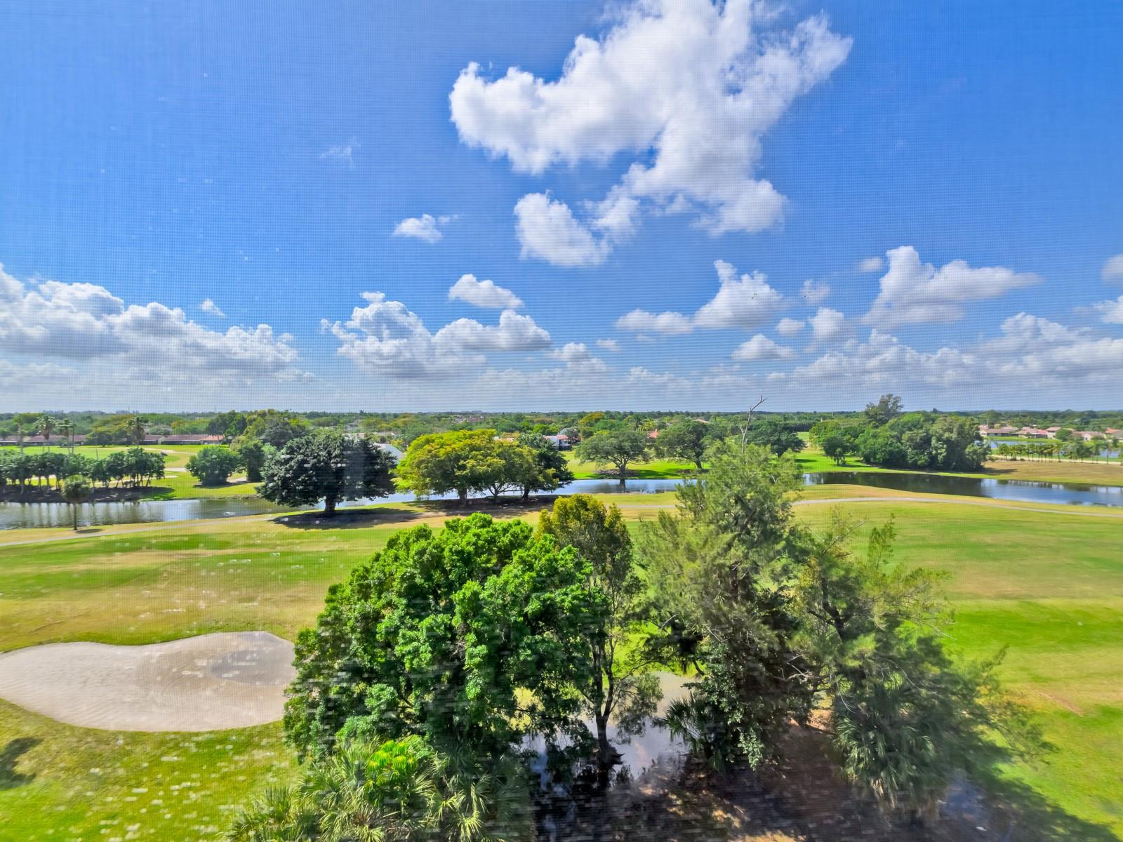 Country Club Apts - Residential