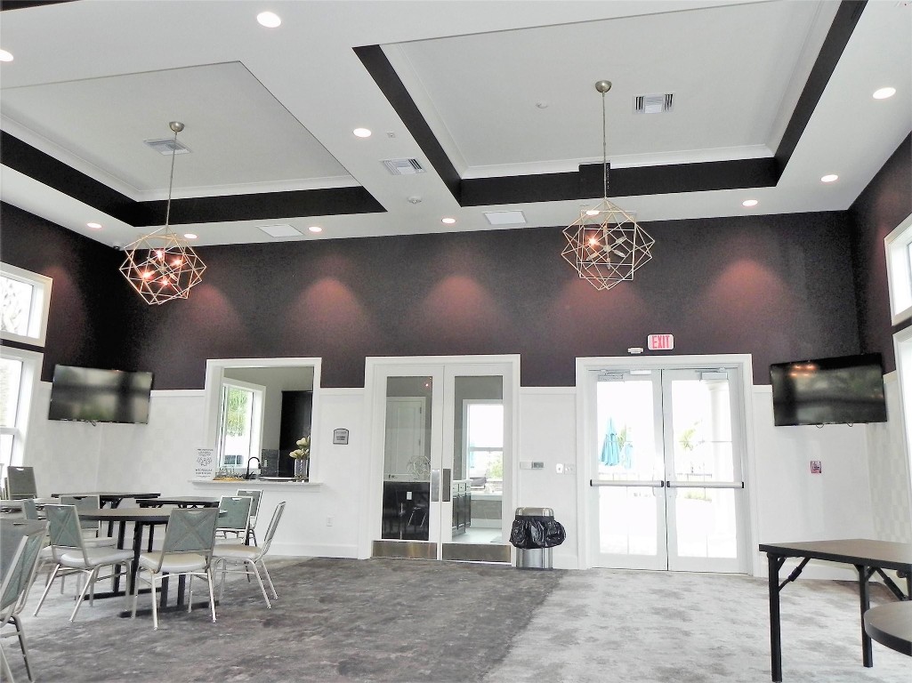 HILLCREST EAST - Residential