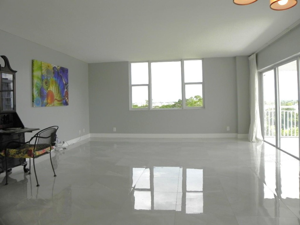 HILLCREST EAST - Residential