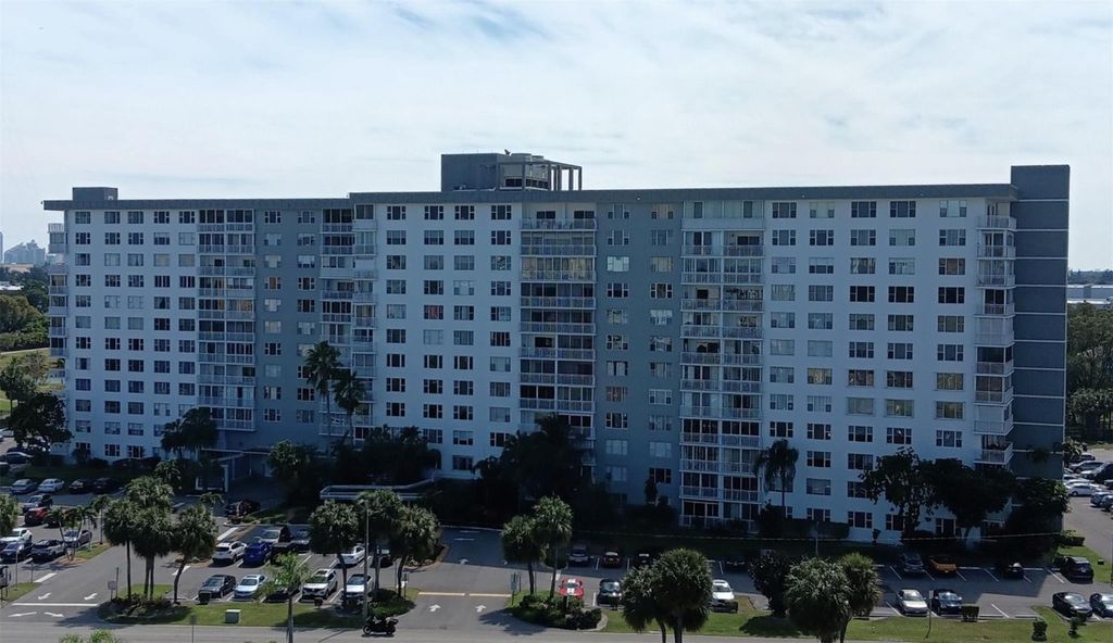 Photo of 3800 Hillcrest Drive #722, Hollywood, FL 33021 (MLS # F10513610)