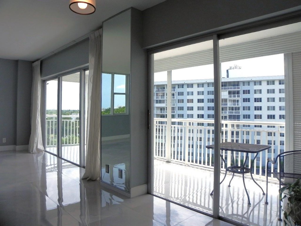 HILLCREST EAST - Residential