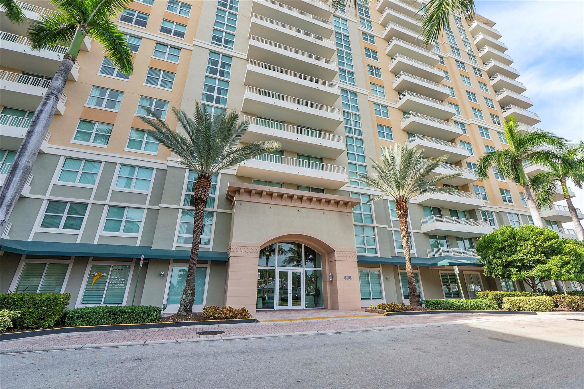 625 Casa Loma Blvd 1608