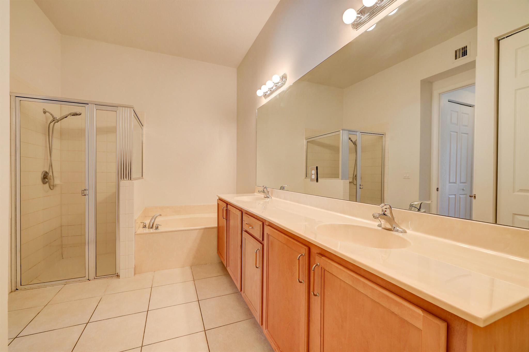 PROMENADE AT TRADITION NO - Residential Lease
