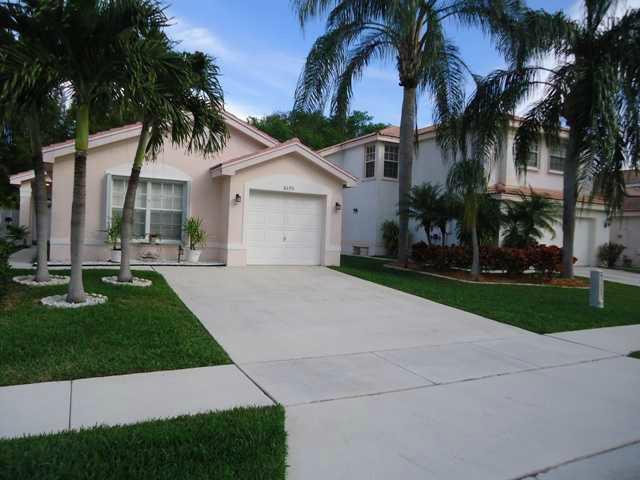 Nautica is a gated community located across the street from Citrus Cove Elementary school. 3 Bedrooms 2 full Baths with a 1 car Garage. Screened patio with fenced private back yard. Great community amenities with pool, play area, basketball and clubhouse. Tenant's must have a minimum credit score of 700. Owner will consider 1 small pet. Washer/Dryer in garage. Tenant responsible for lawn care.