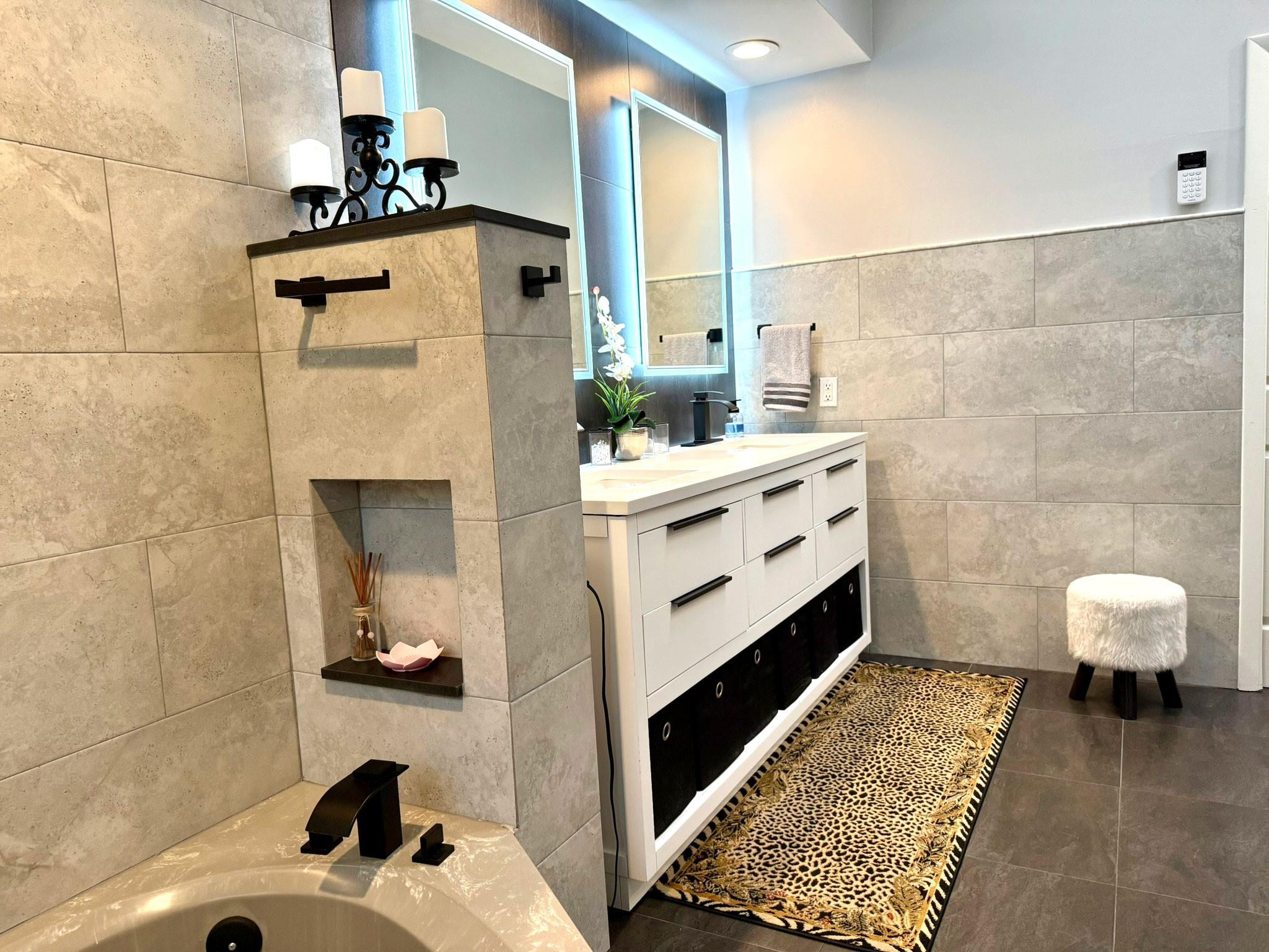 Pine Ridge 112-37 B - Residential