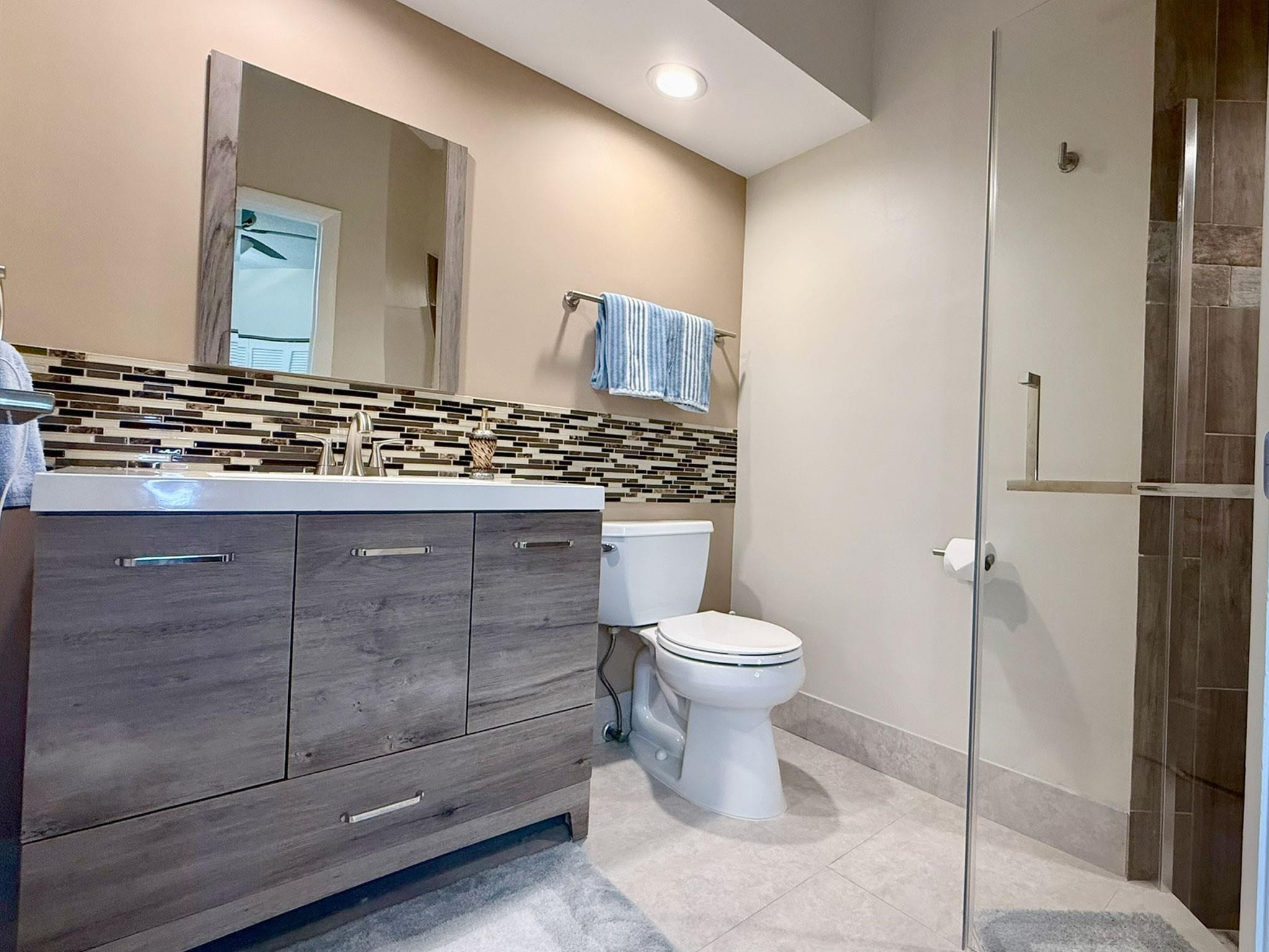 Pine Ridge 112-37 B - Residential