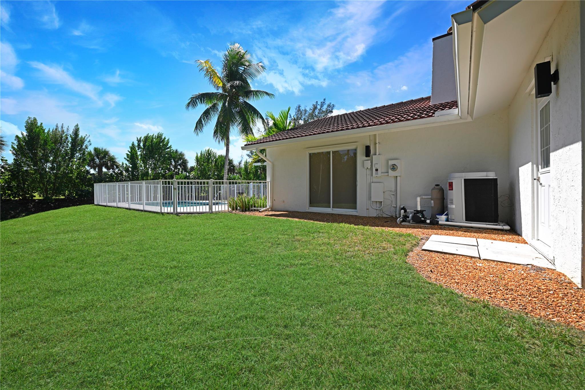 Bon Air Beach 04 - Residential Lease