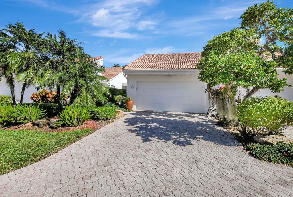 Photo of 19550 Sawgrass Drive #2103, Boca Raton, FL 33434 (MLS # R11041941)