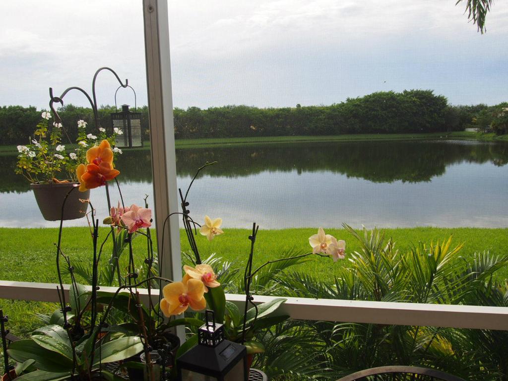 SONOMA LAKE ESTATES AT BOCA RATON - Residential