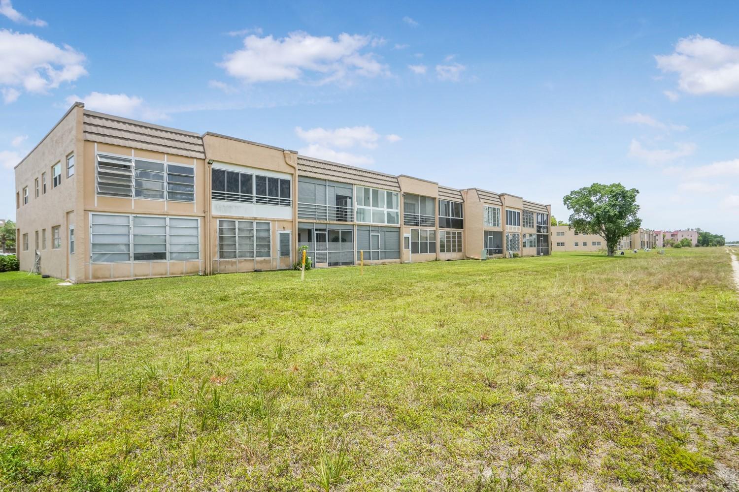 Sunrise Lakes 111 Condo - Residential