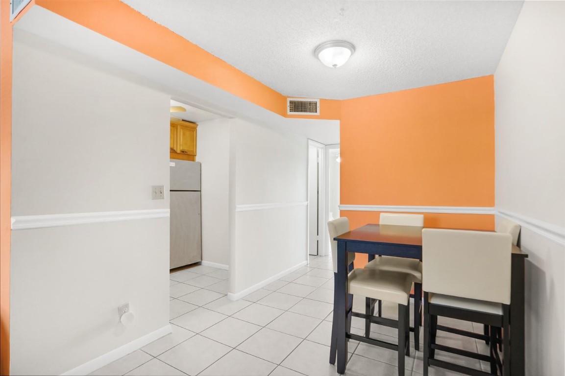 Sunrise Lakes 111 Condo - Residential