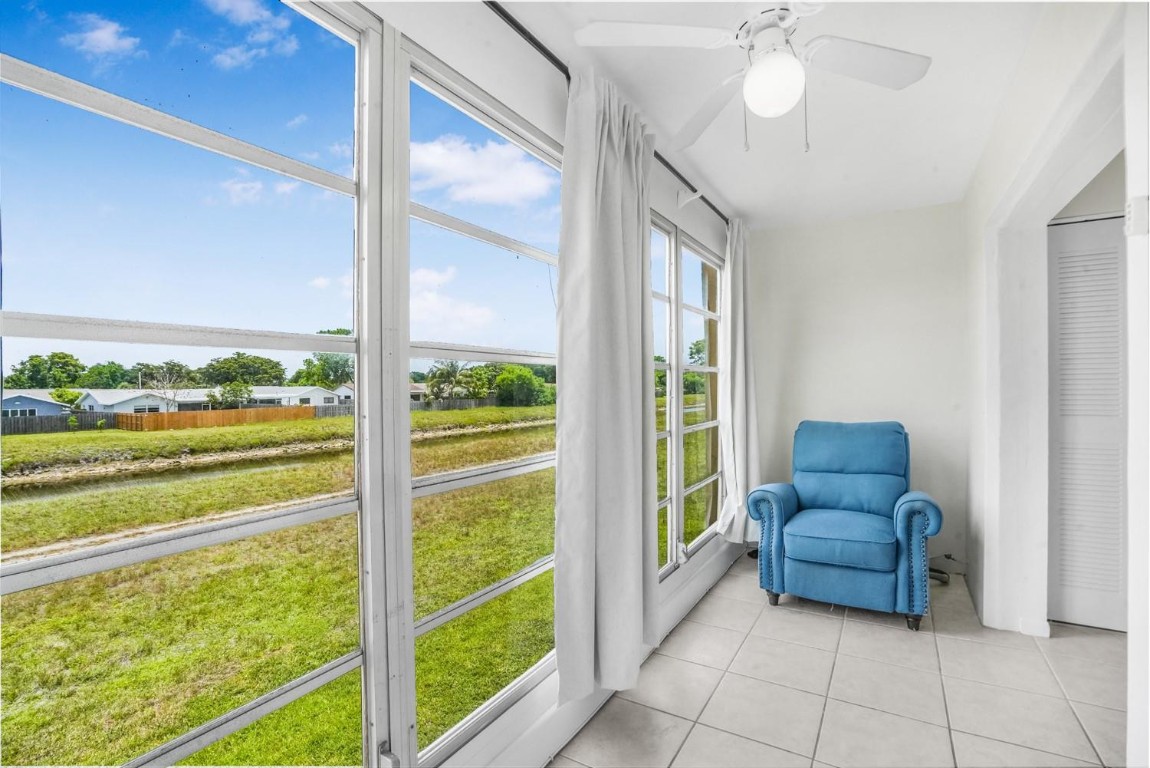 Sunrise Lakes 111 Condo - Residential